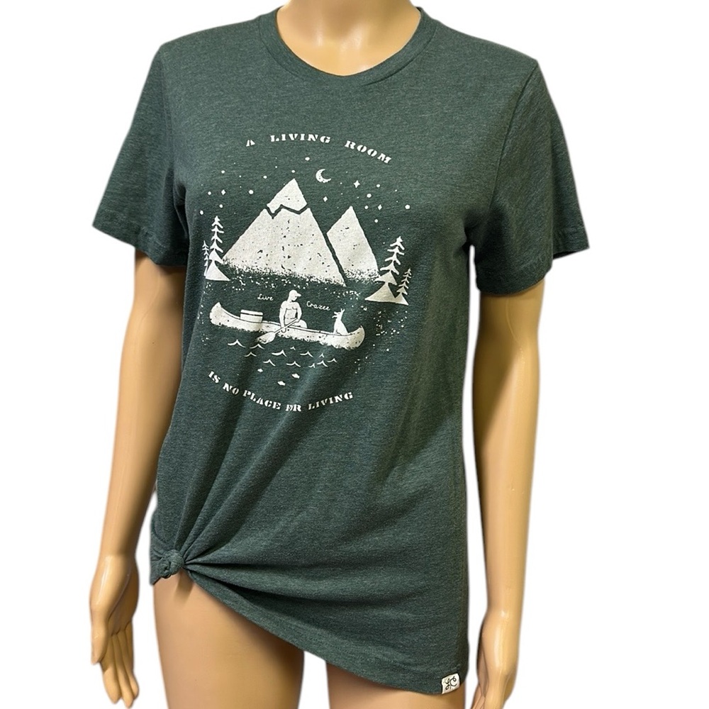 Live Crazee The Living Room is no place for Living Graphic Knot Tee Tshirt Small